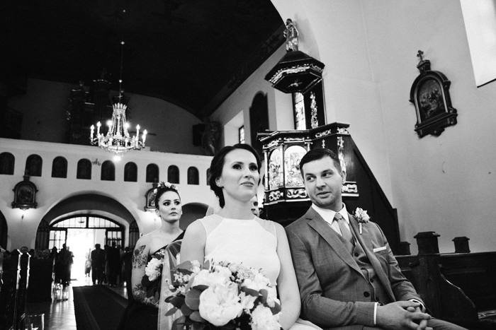 Magda i Kamil — reportaż ślubny w czerni i bieli, Tarnogóra, Karczma Zamojszczyzna