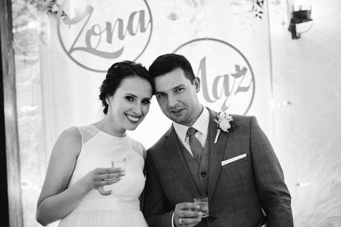 Magda i Kamil — reportaż ślubny w czerni i bieli, Tarnogóra, Karczma Zamojszczyzna